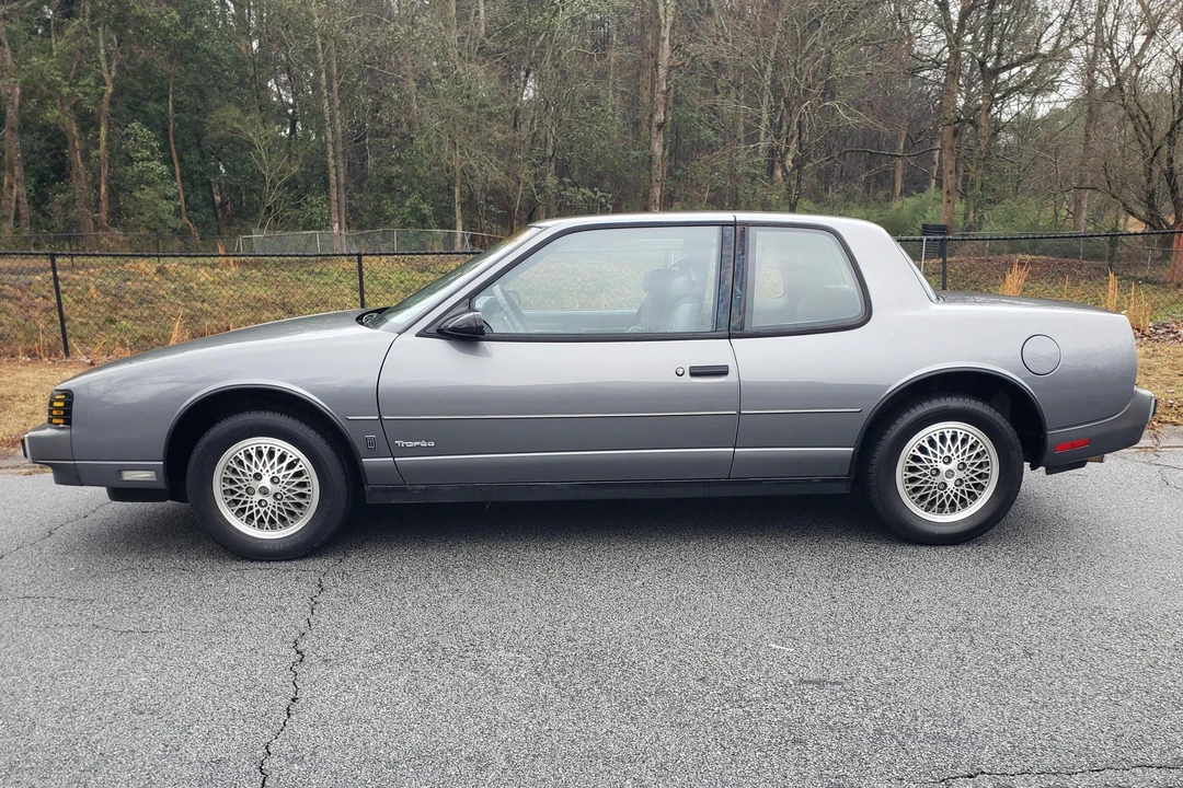 1987 Oldsmobile Toronado - Image 3 of 31