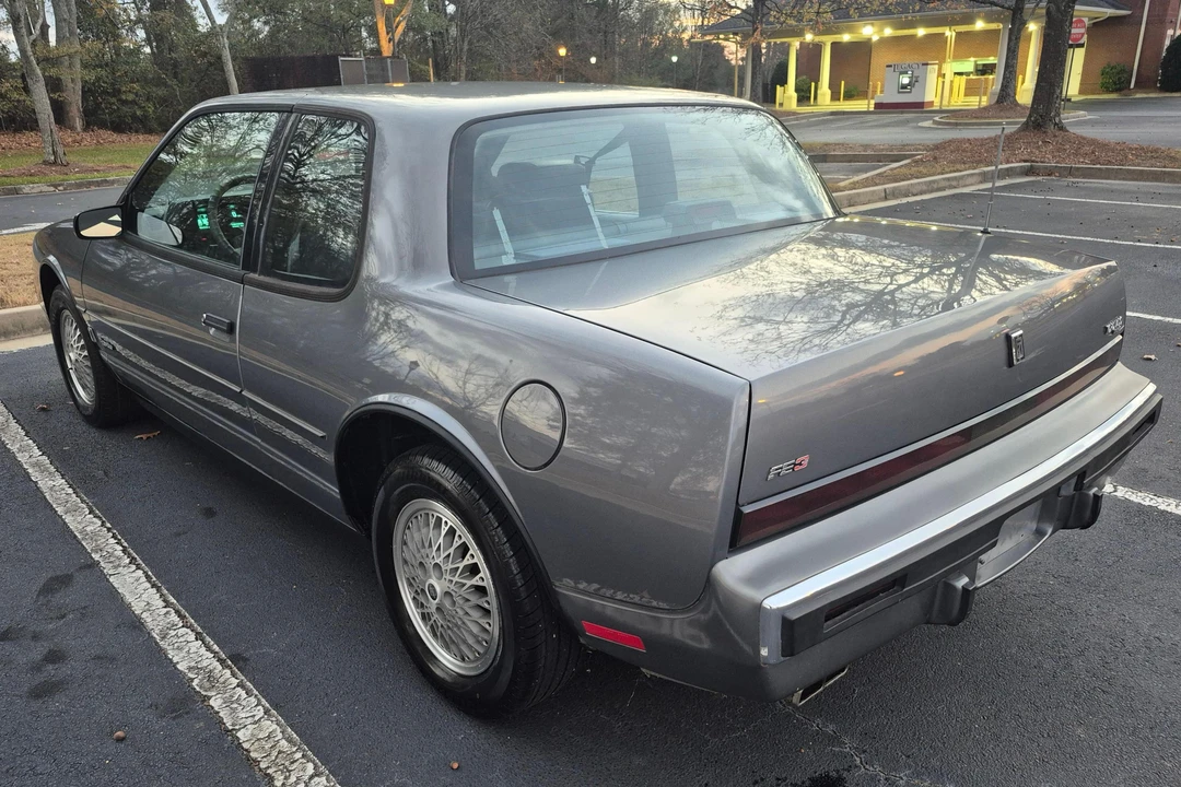 1987 Oldsmobile Toronado - Image 16 of 31