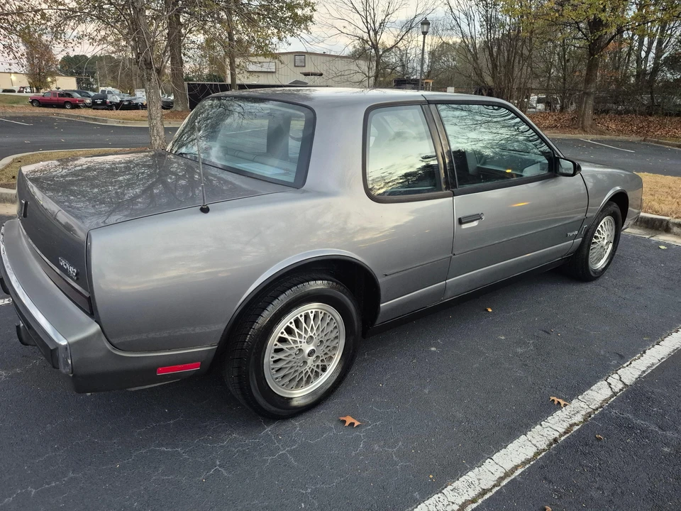 1987 Oldsmobile Toronado - Image 18 of 31