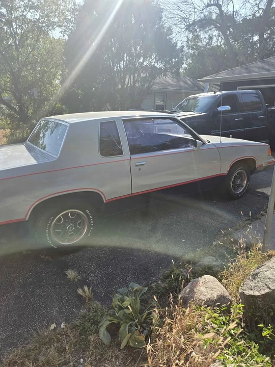 1987 Oldsmobile Cutlass Supreme - Image 3 of 7