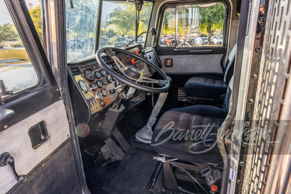 1987 Peterbilt 379 - Image 14 of 31