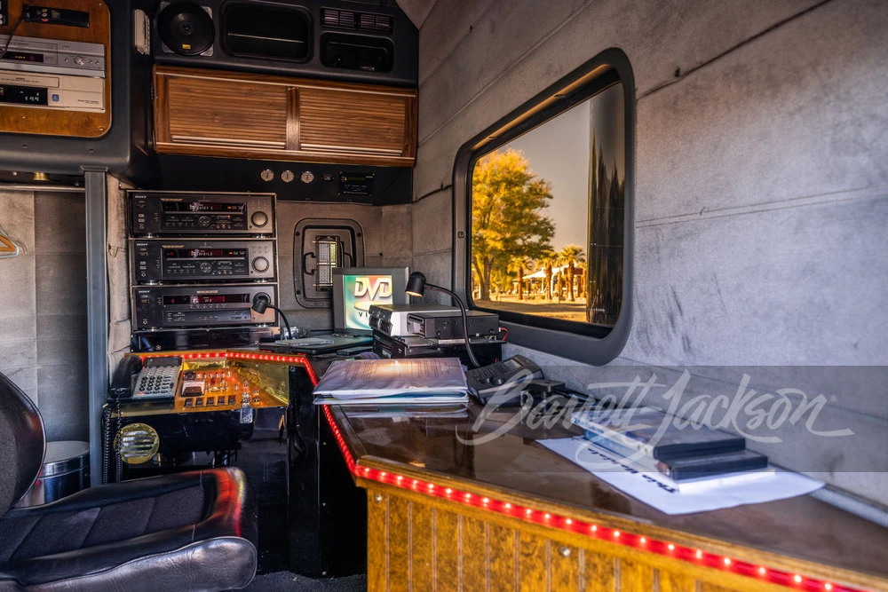 1987 Peterbilt 379 - Image 26 of 31