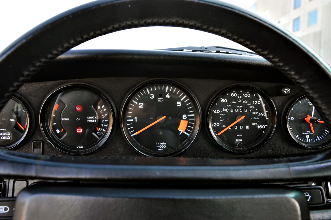1987 Porsche 911 Carrera 3.2 - Image 19 of 31