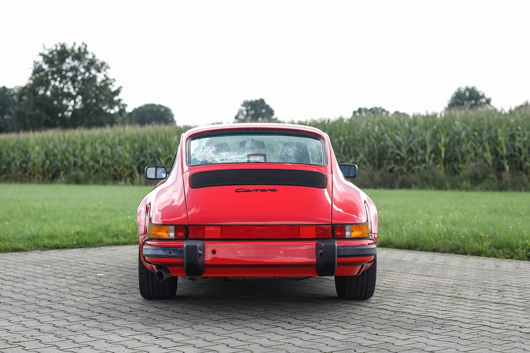 1987 Porsche 911 Carrera 3.2 - Image 17 of 31