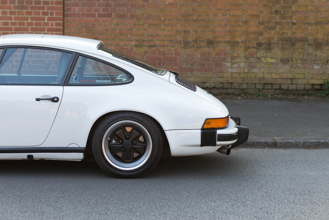 1987 Porsche 911 Carrera 3.2 - Image 15 of 31