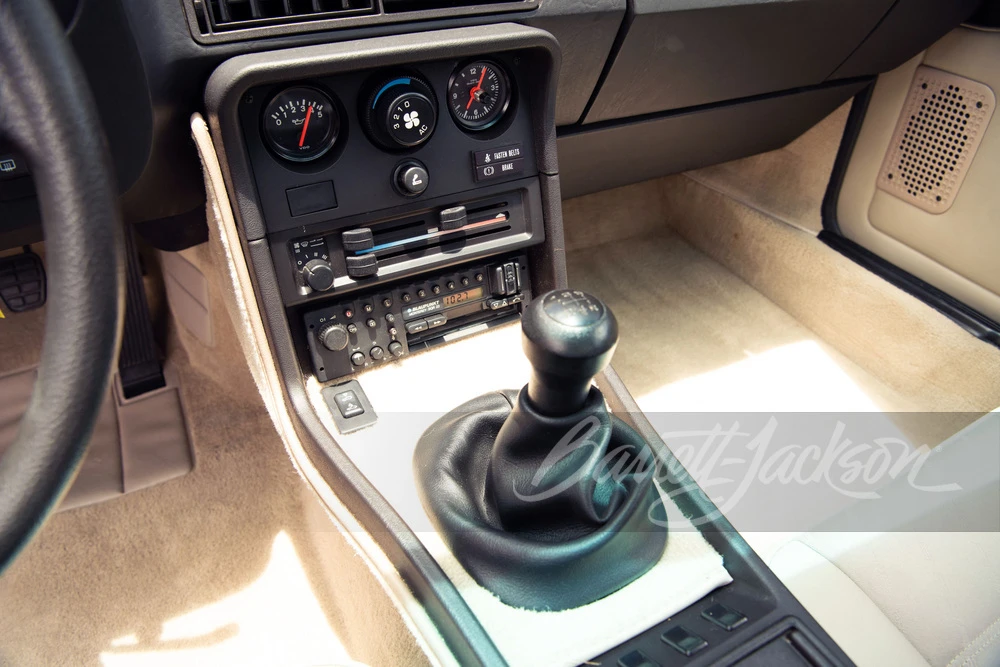 1987 Porsche 924 S - Image 19 of 25