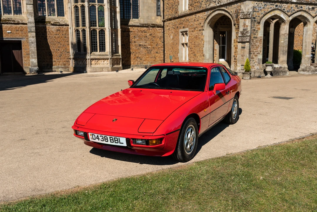 1987 Porsche 924 S - Image 14 of 31