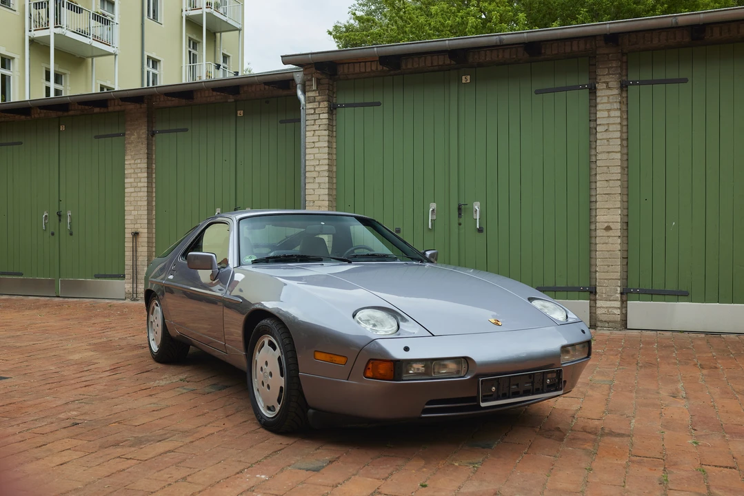 1987 Porsche 928 S4 - Image 10 of 31
