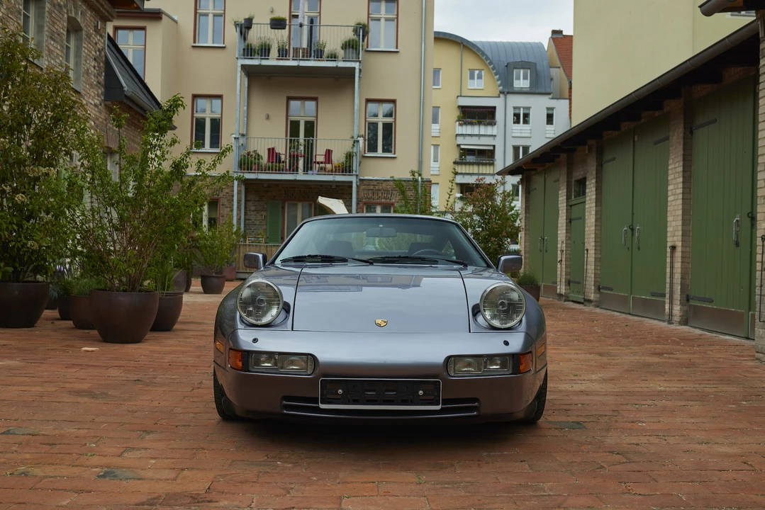 1987 Porsche 928 S4 - Image 11 of 31