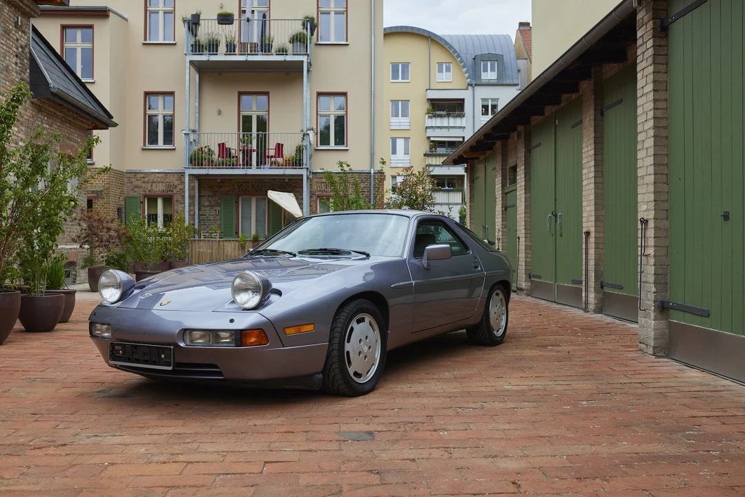 1987 Porsche 928 S4 - Image 4 of 31