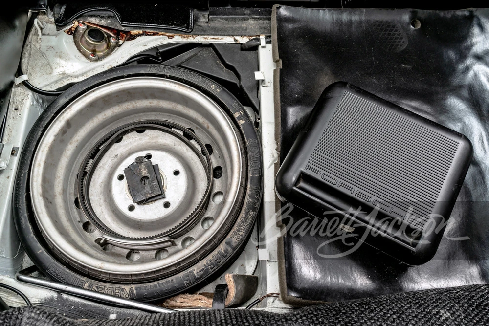1987 Porsche 928 S4 - Image 11 of 17