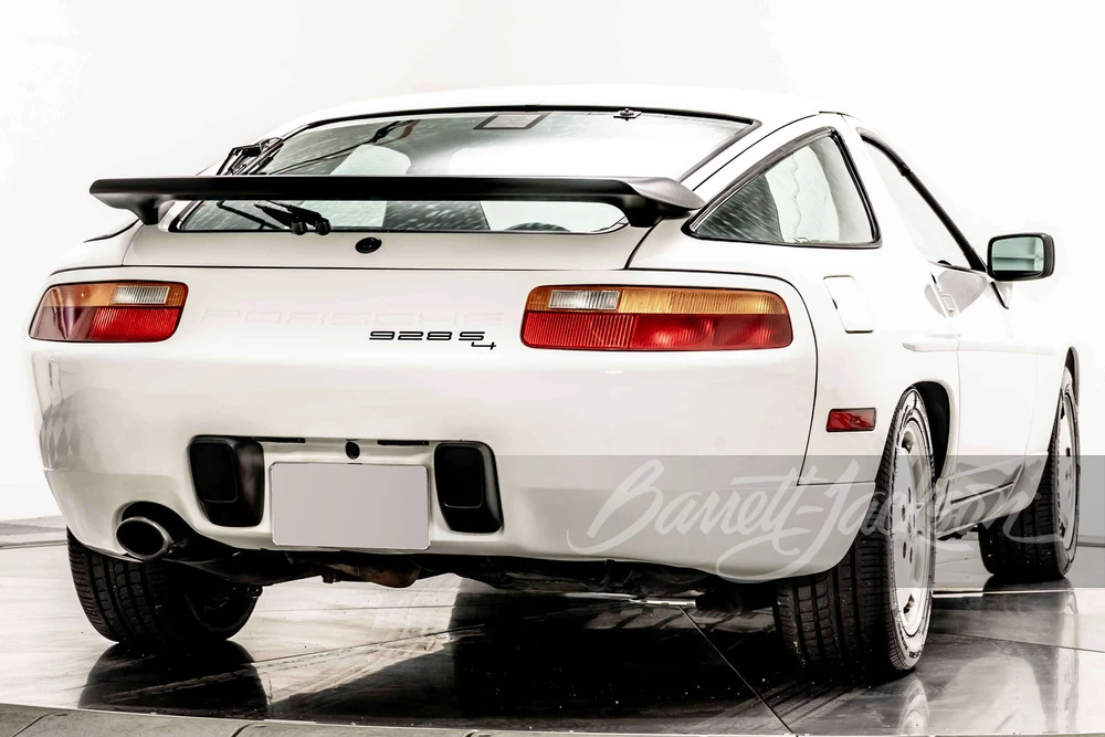 1987 Porsche 928 S4 - Image 16 of 17
