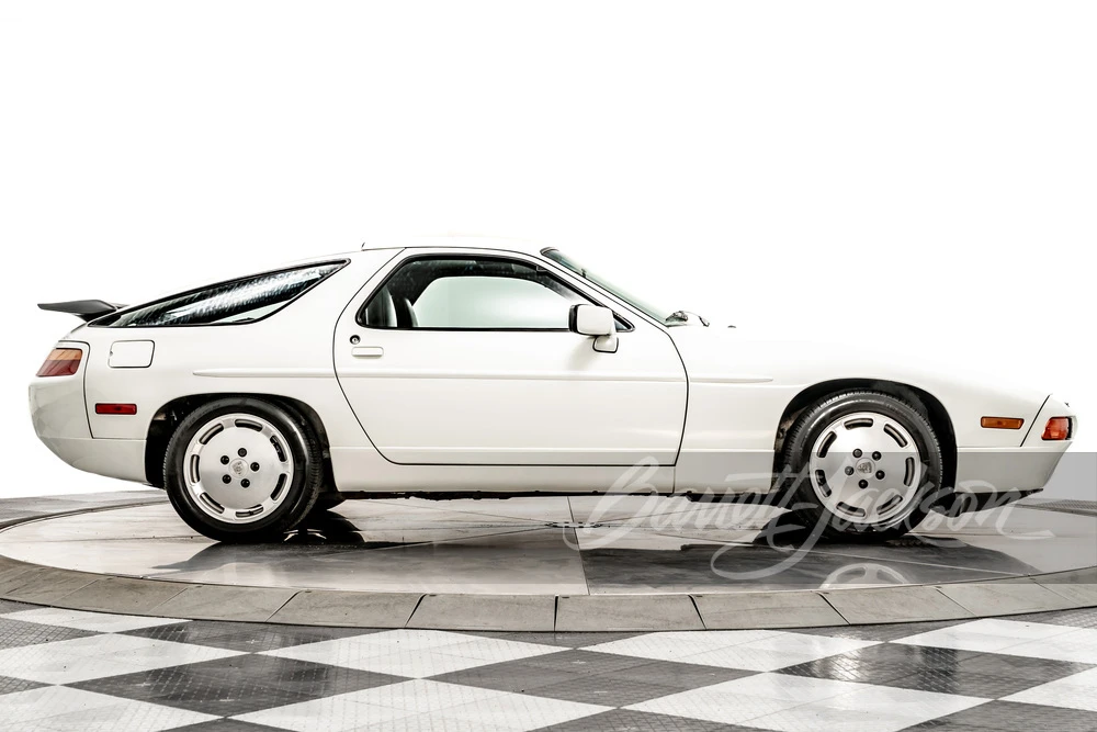 1987 Porsche 928 S4 - Image 17 of 17
