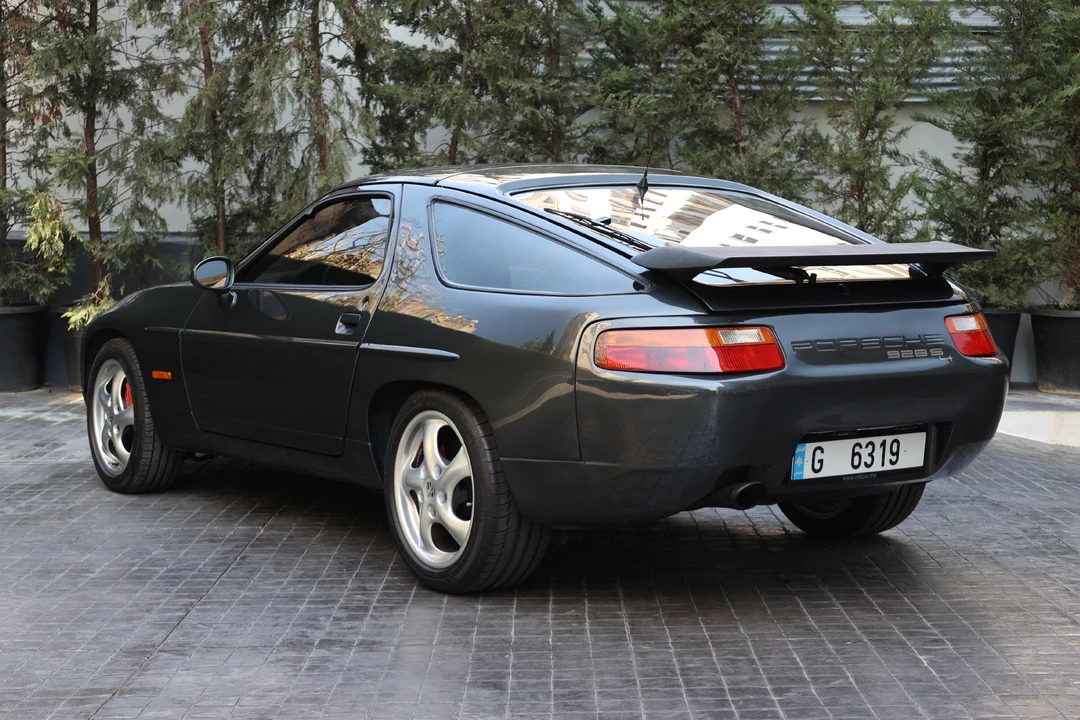 1987 Porsche 928 S4 - Image 5 of 31