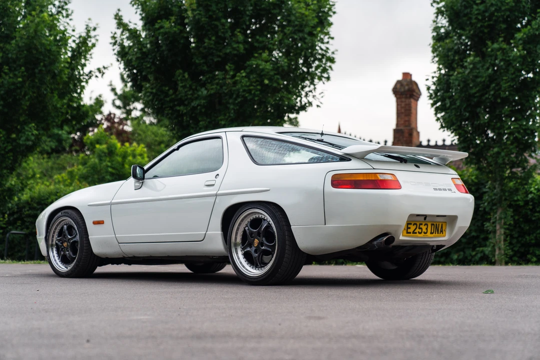 1987 Porsche 928 S4 - Image 14 of 31