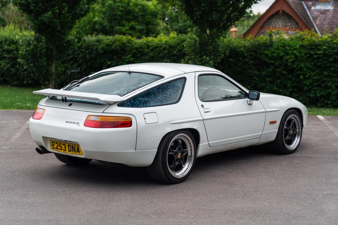 1987 Porsche 928 S4 - Image 16 of 31
