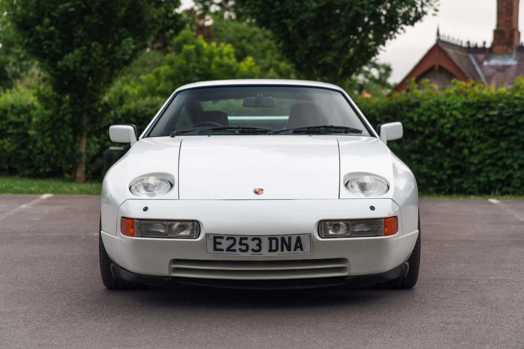 1987 Porsche 928 S4 - Image 11 of 31