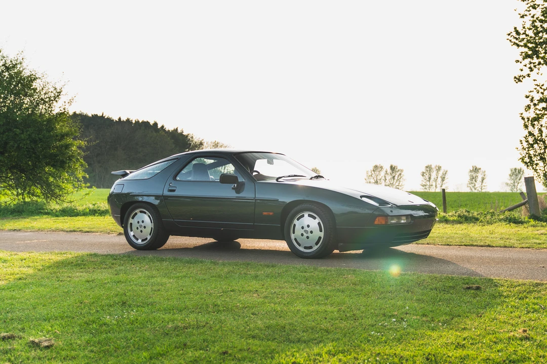 1987 Porsche 928 S4 - Image 8 of 31