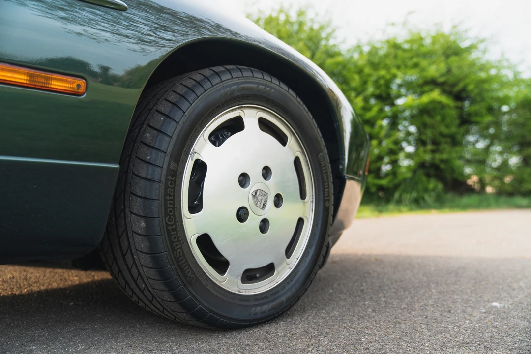 1987 Porsche 928 S4 - Image 22 of 31