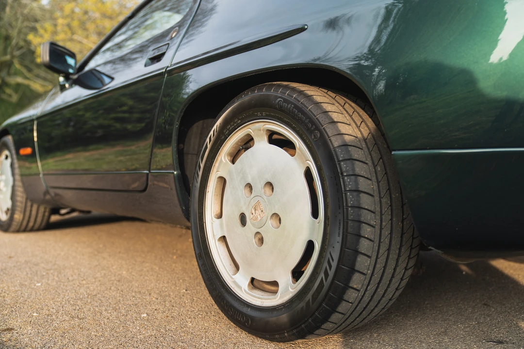 1987 Porsche 928 S4 - Image 24 of 31