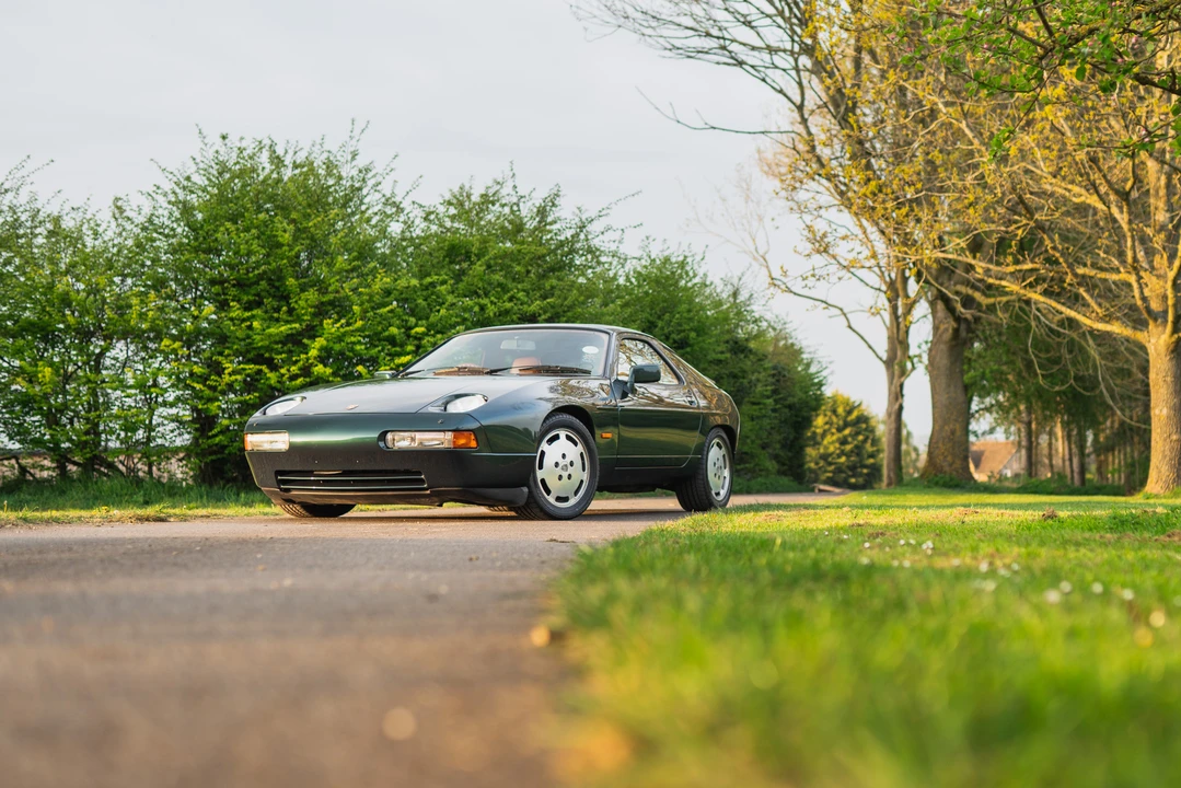 1987 Porsche 928 S4 - Image 7 of 31