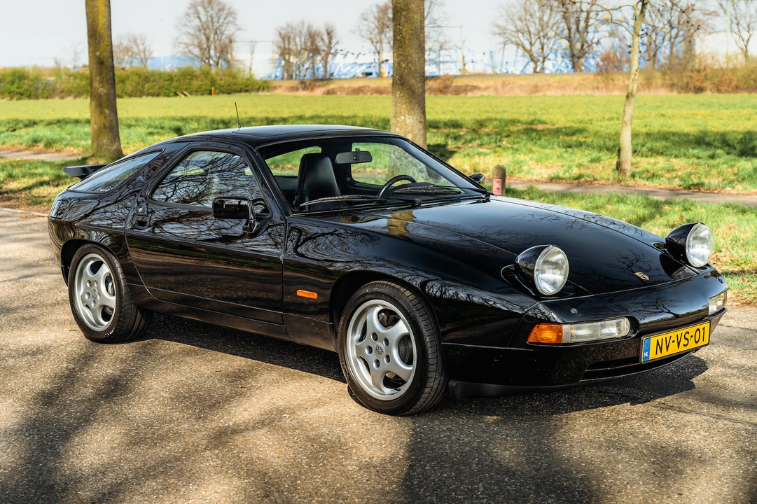 1987 Porsche 928 S4 - Image 2 of 31