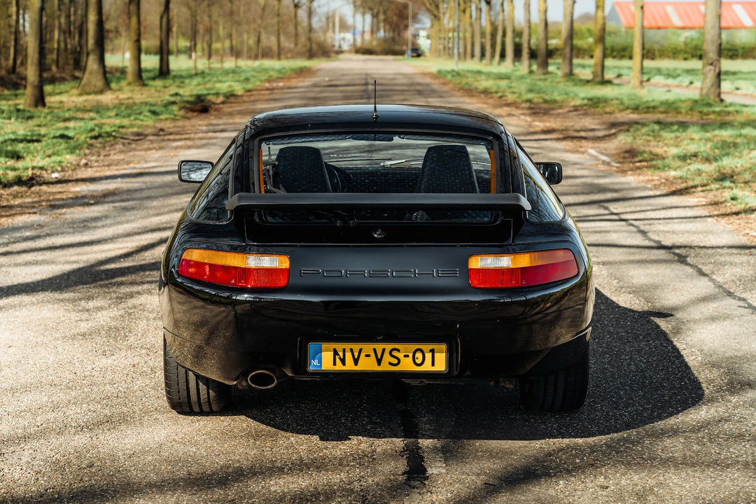1987 Porsche 928 S4 - Image 14 of 31