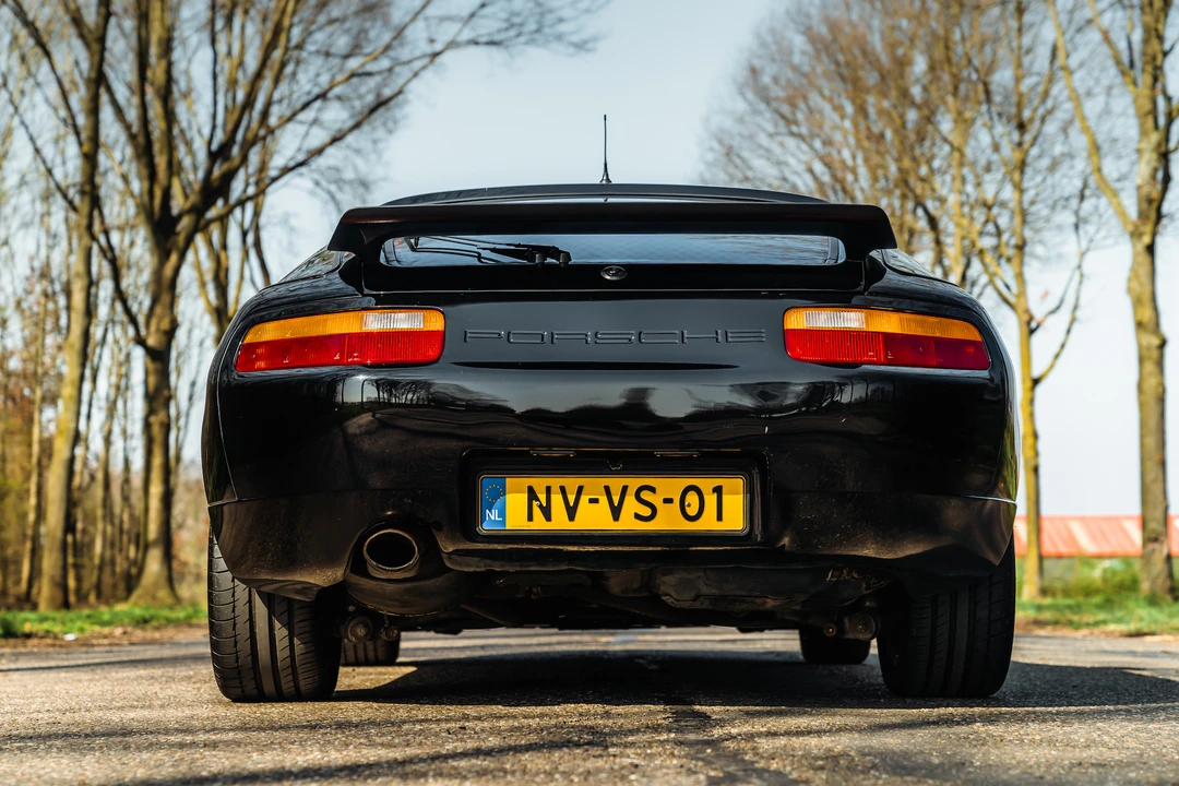 1987 Porsche 928 S4 - Image 7 of 31
