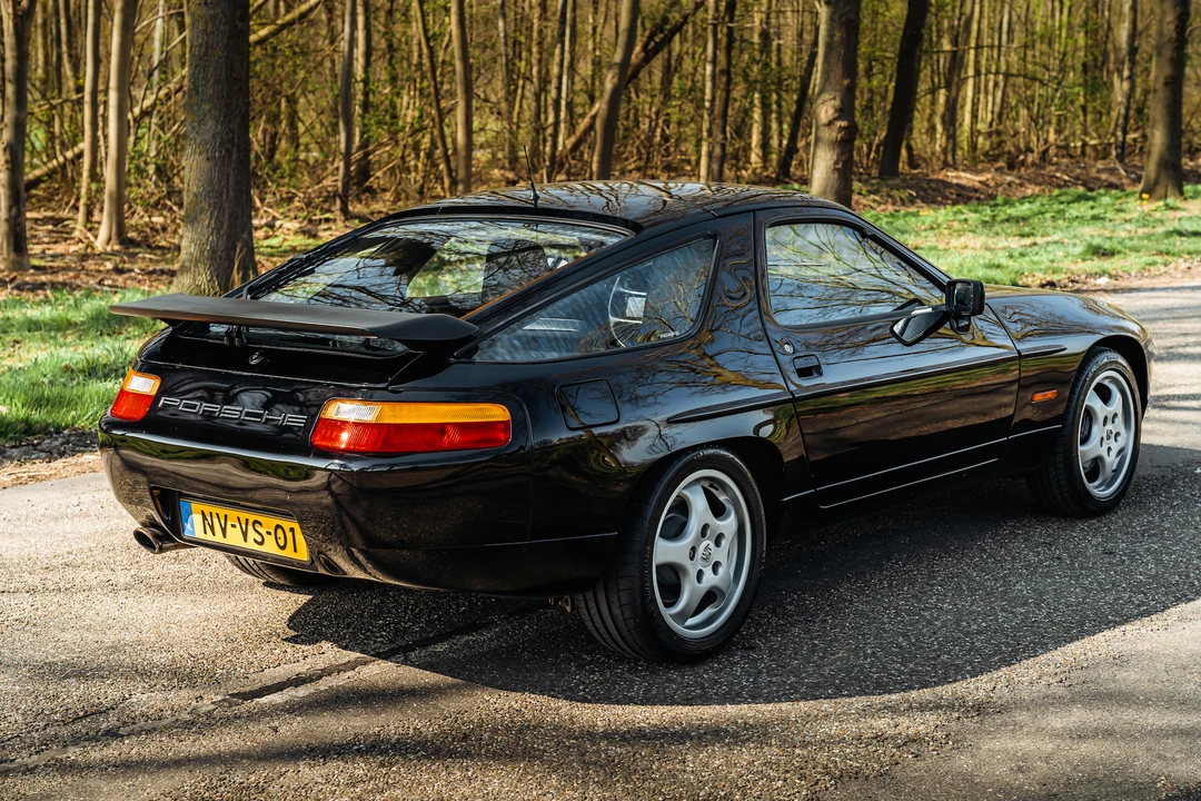 1987 Porsche 928 S4 - Image 6 of 31