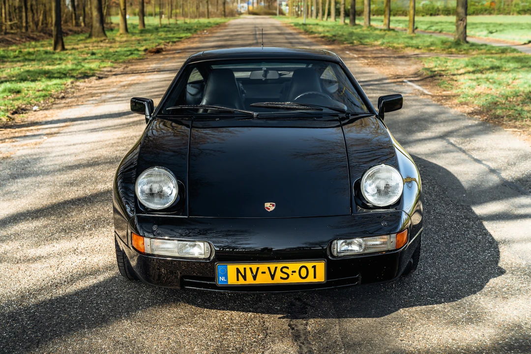 1987 Porsche 928 S4 - Image 10 of 31