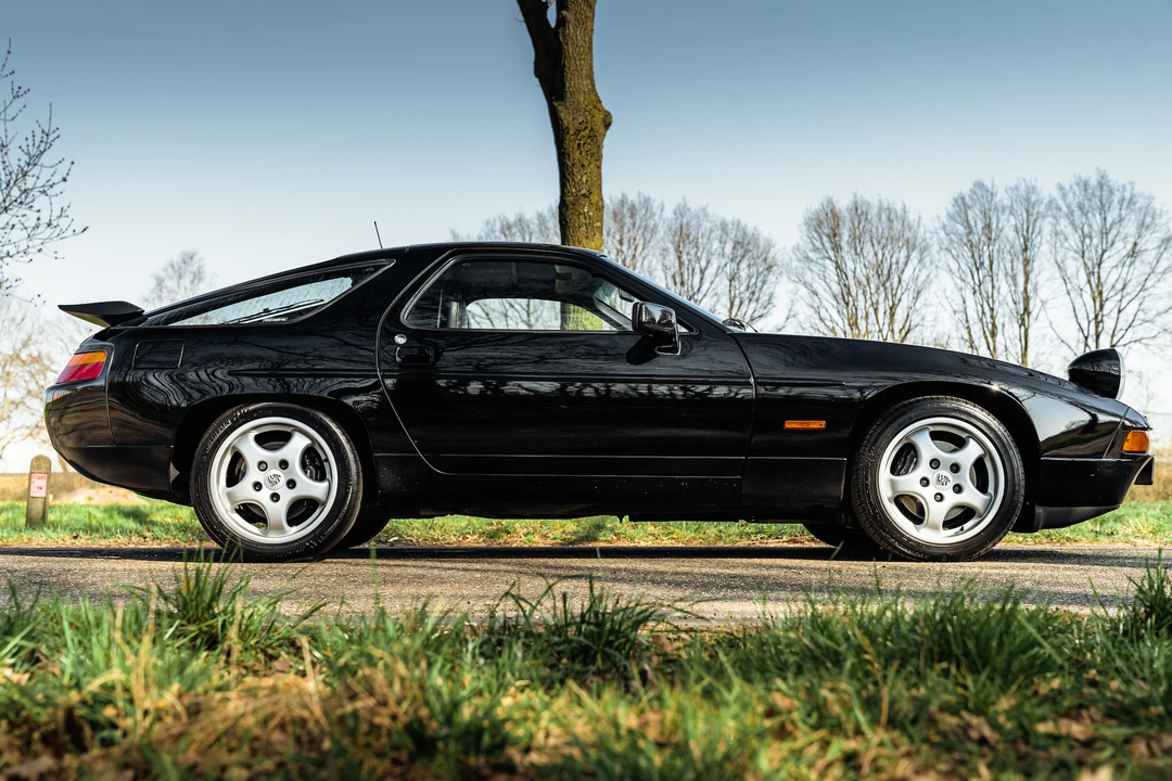 1987 Porsche 928 S4 - Image 12 of 31