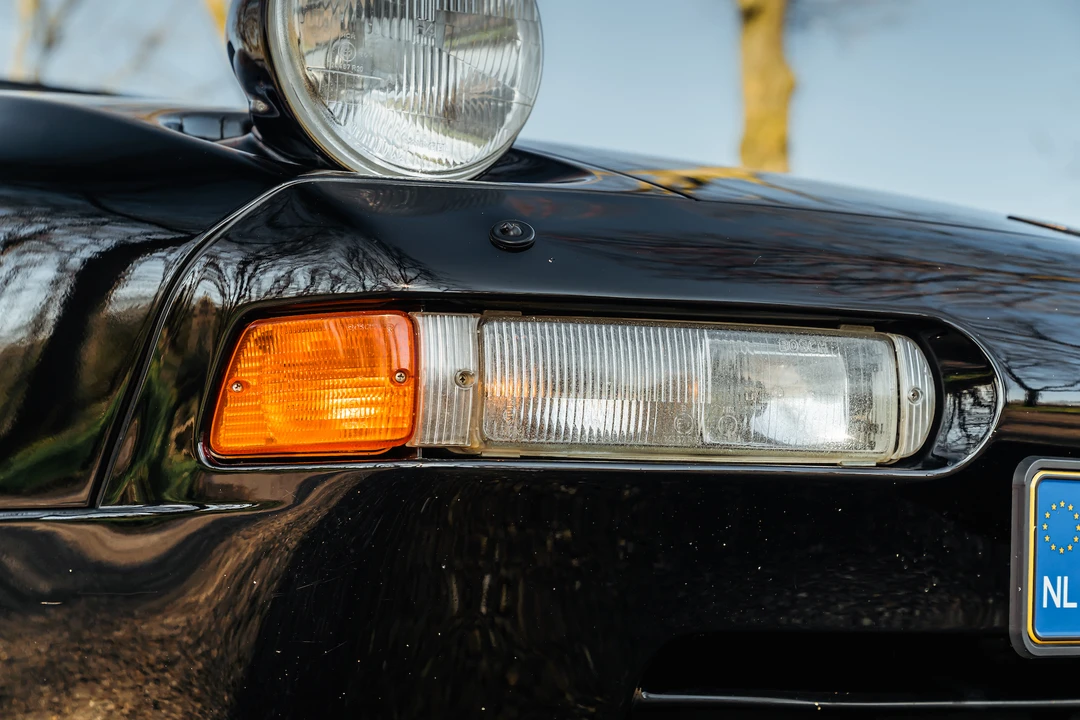 1987 Porsche 928 S4 - Image 24 of 31