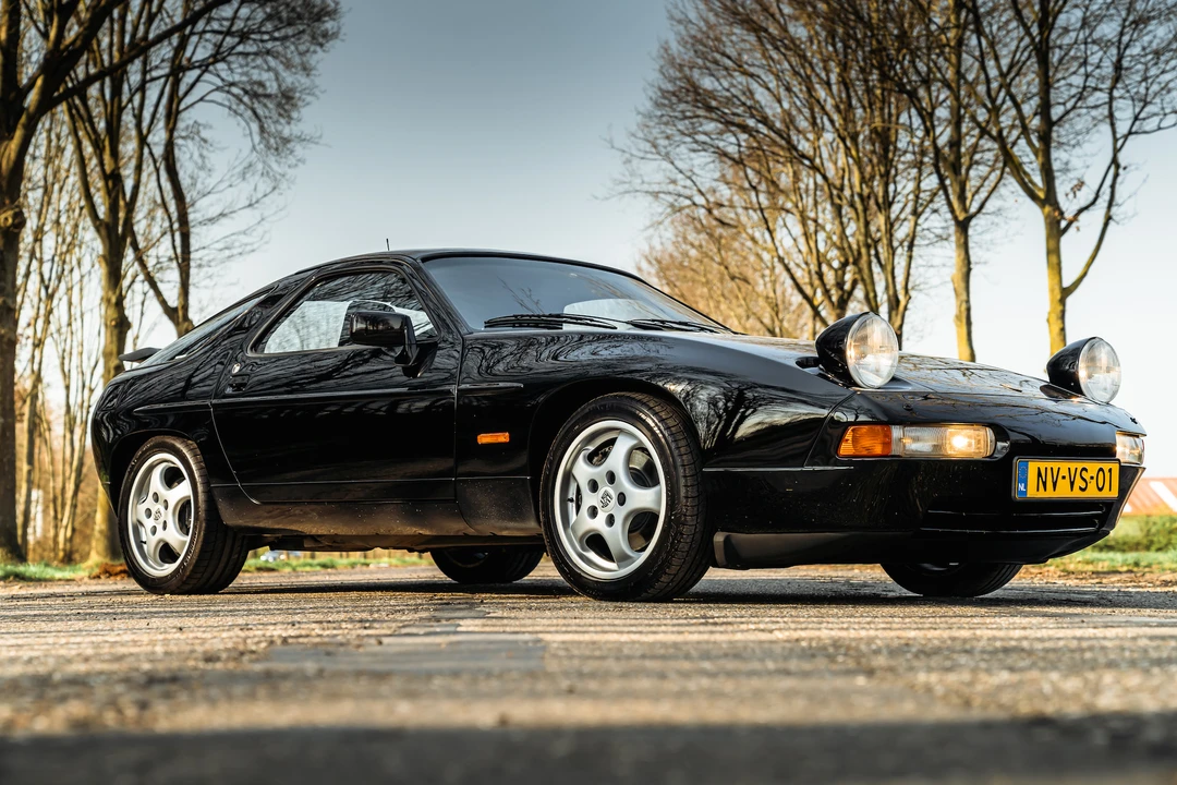 1987 Porsche 928 S4 - Image 18 of 31