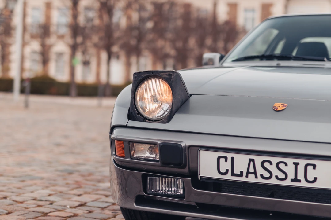 1987 Porsche 944 - Image 20 of 31