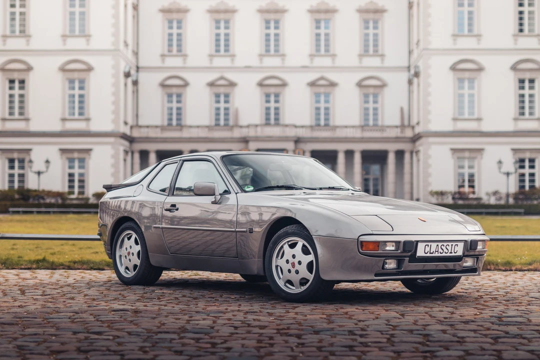 1987 Porsche 944 - Image 4 of 31