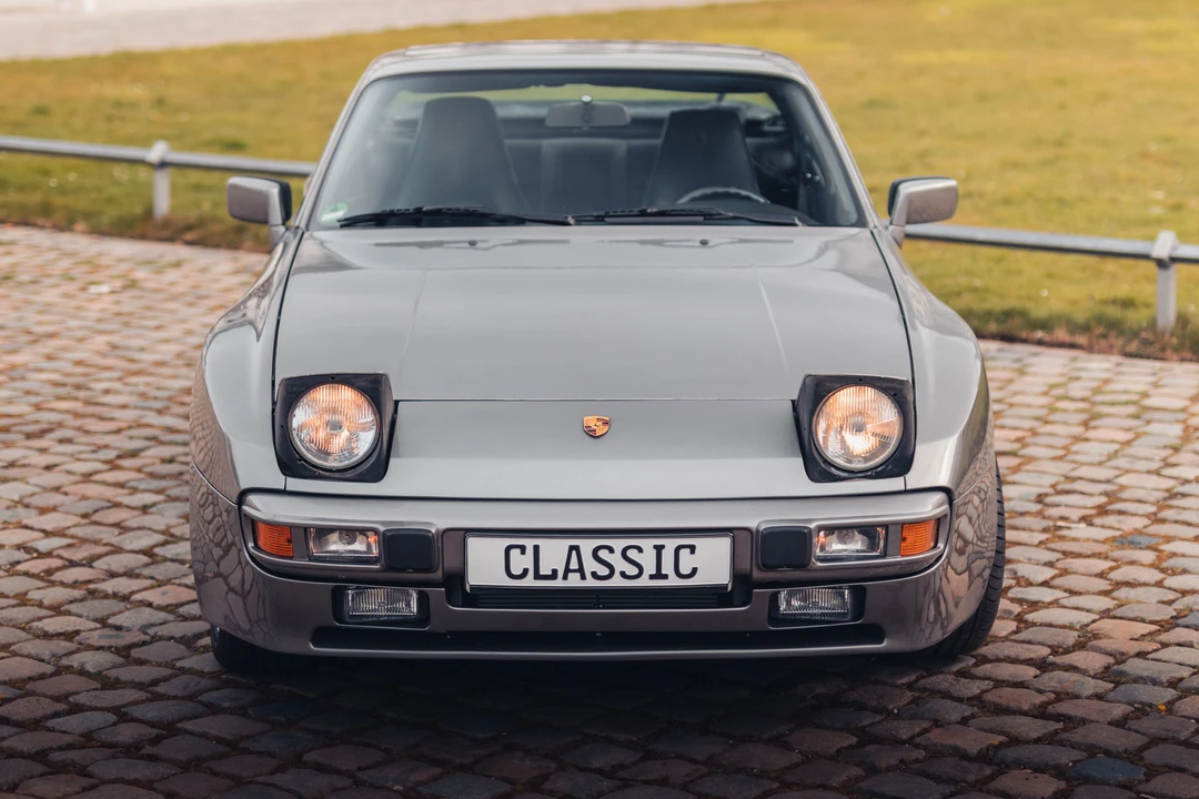 1987 Porsche 944 - Image 18 of 31