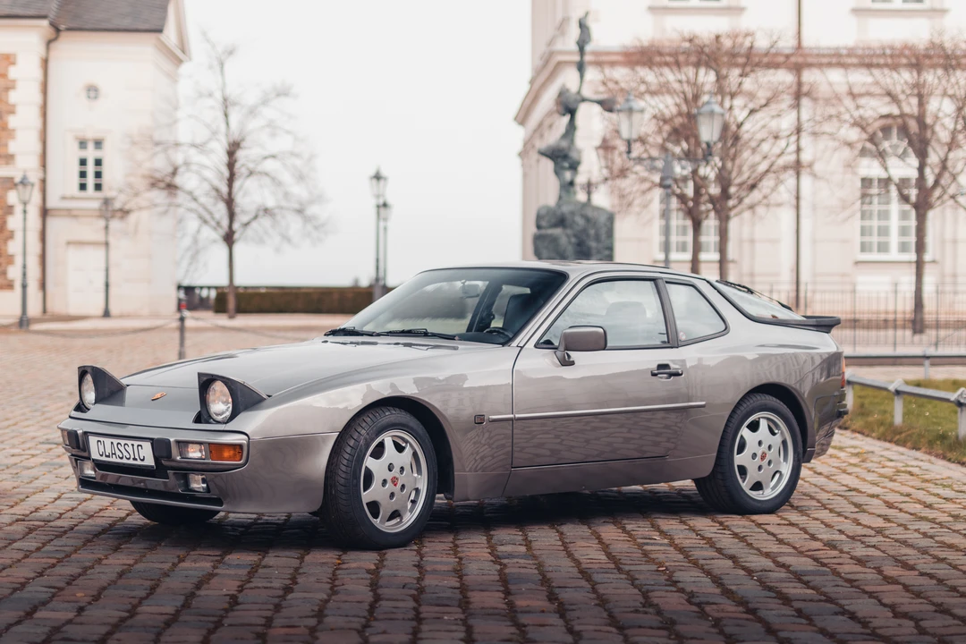 1987 Porsche 944 - Image 10 of 31