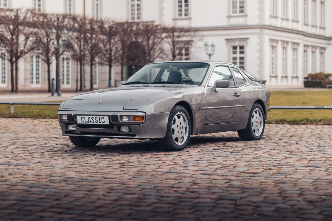 1987 Porsche 944 - Image 17 of 31