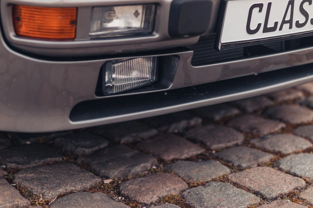 1987 Porsche 944 - Image 26 of 31