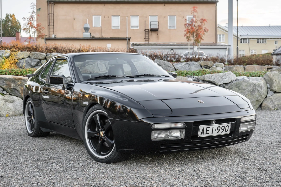 1987 Porsche 944 Turbo - Image 2 of 31