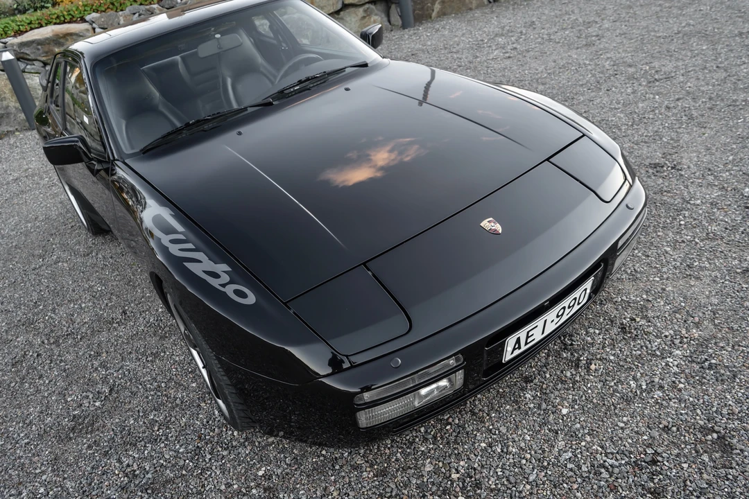 1987 Porsche 944 Turbo - Image 17 of 31