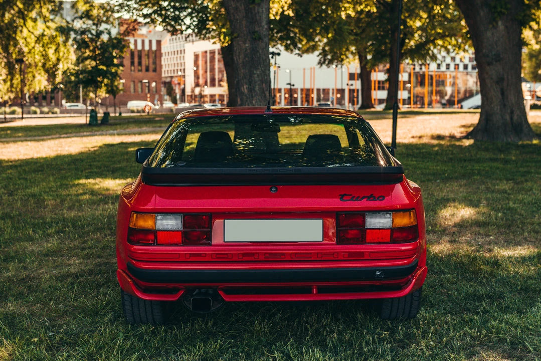 1987 Porsche 944 Turbo - Image 13 of 30
