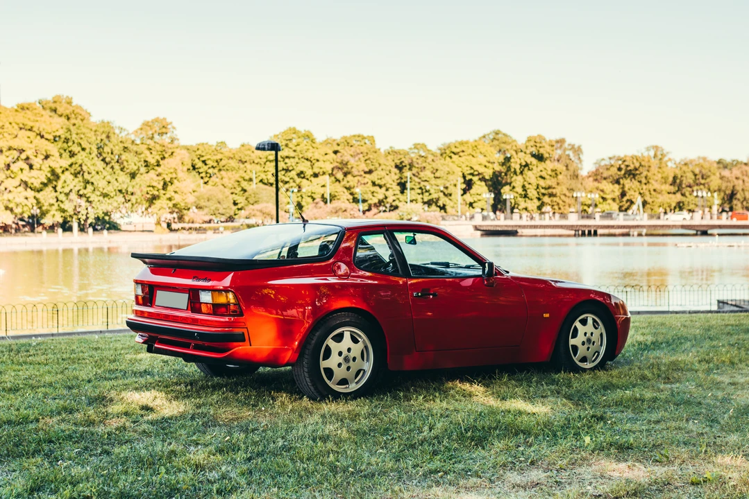 1987 Porsche 944 Turbo - Image 12 of 30