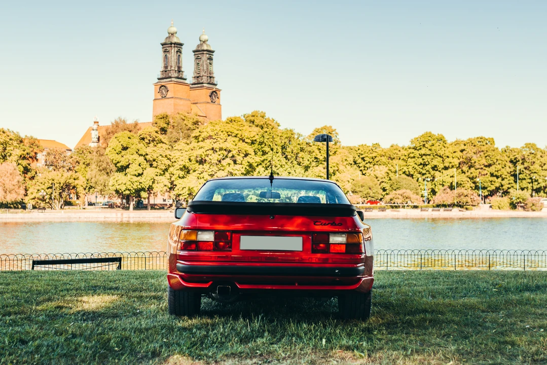 1987 Porsche 944 Turbo - Image 14 of 30