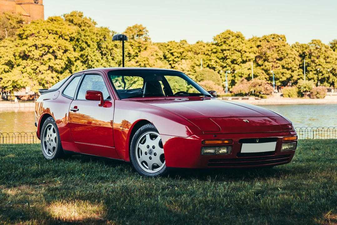 1987 Porsche 944 Turbo - Image 2 of 30