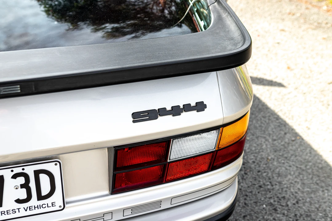1987 Porsche 944 - Image 16 of 31
