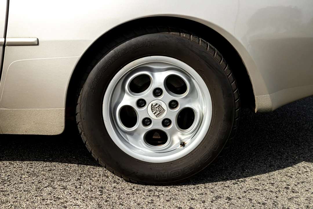 1987 Porsche 944 - Image 25 of 31