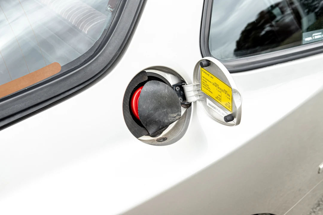 1987 Porsche 944 - Image 22 of 31