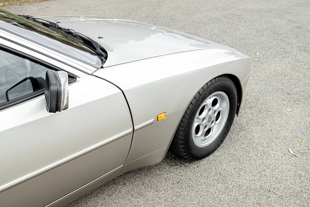 1987 Porsche 944 - Image 10 of 31