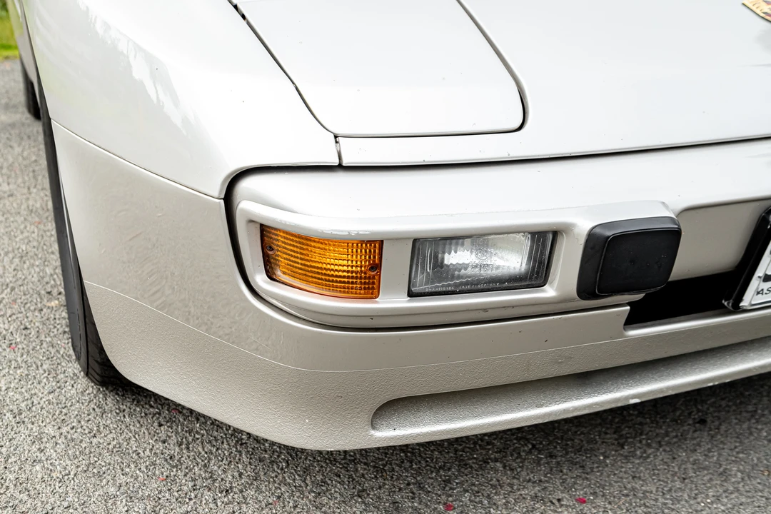 1987 Porsche 944 - Image 12 of 31